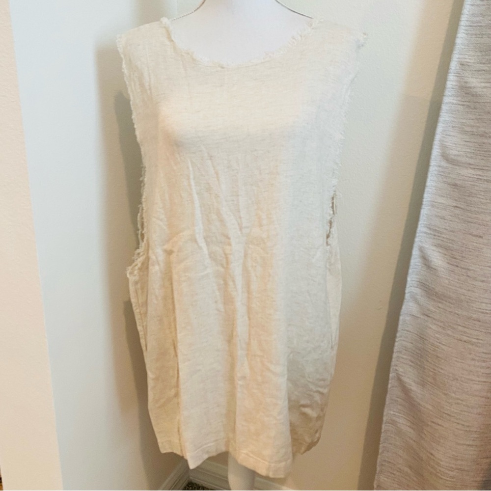 Tuluminati Linen Tunic Blouse